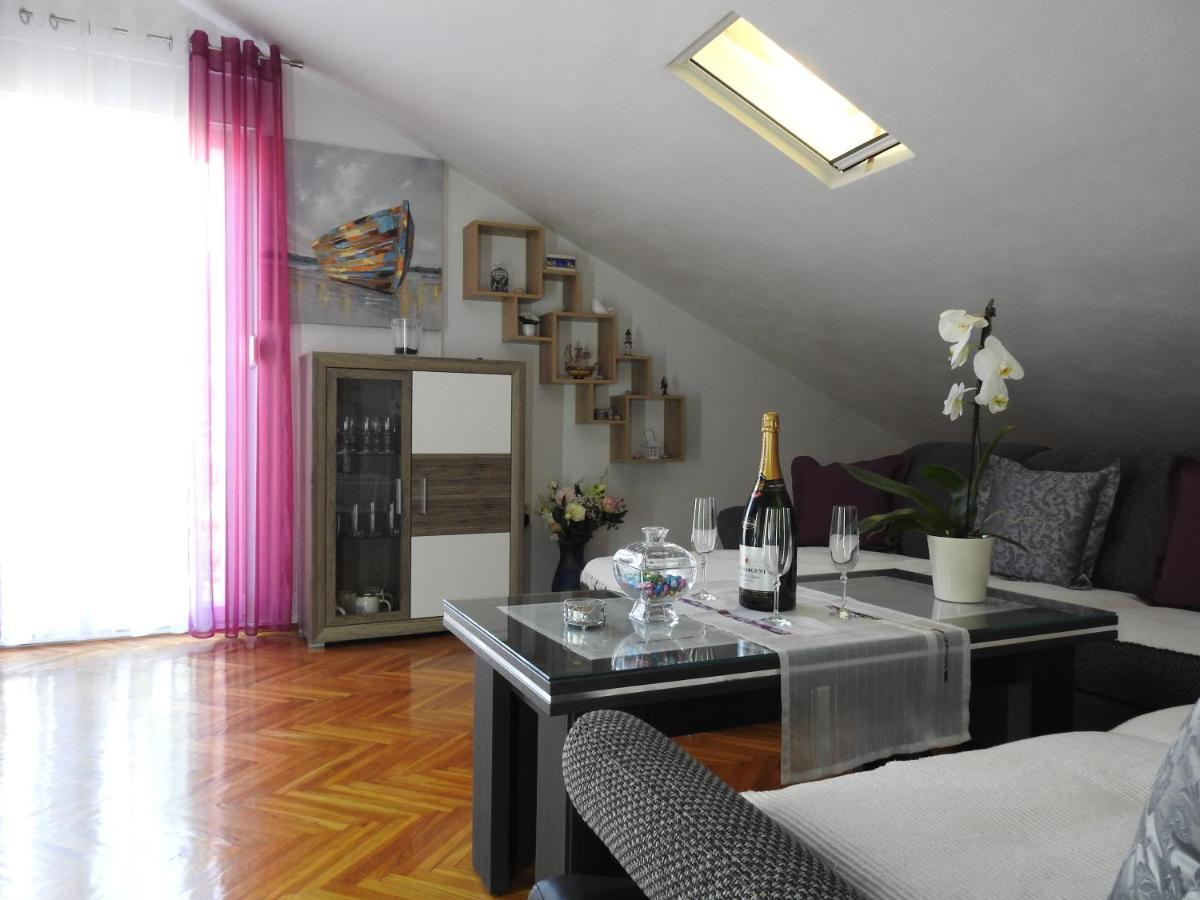 Marini Apartmani Trogir Exterior foto