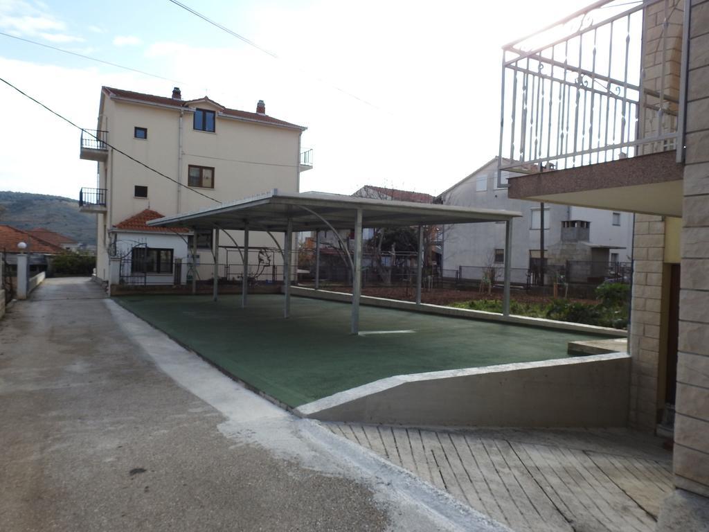 Marini Apartmani Trogir Exterior foto