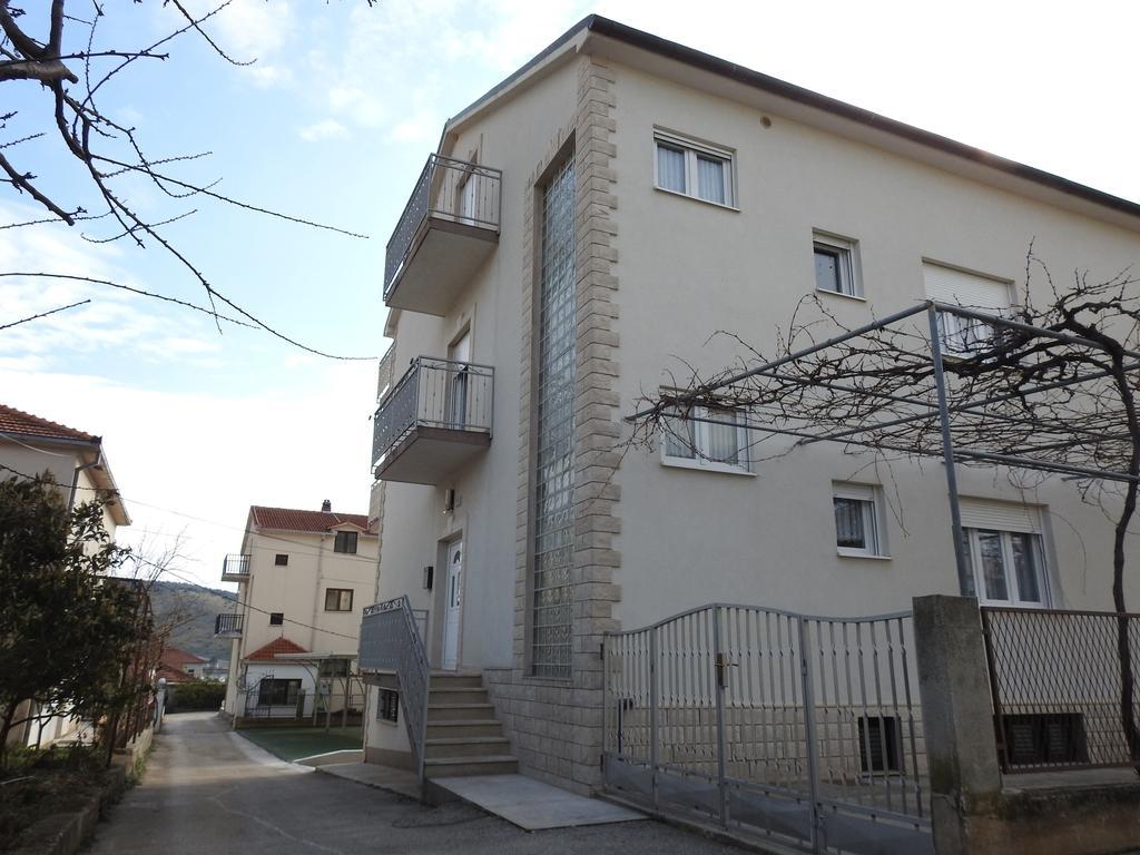 Marini Apartmani Trogir Exterior foto