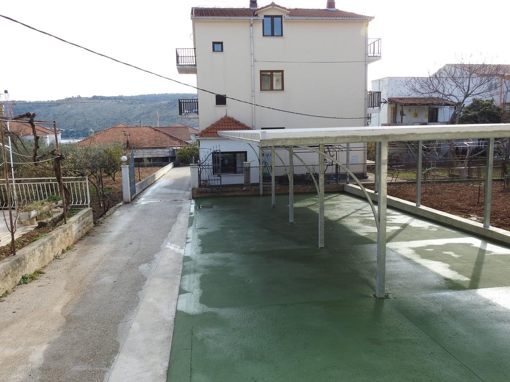 Marini Apartmani Trogir Exterior foto