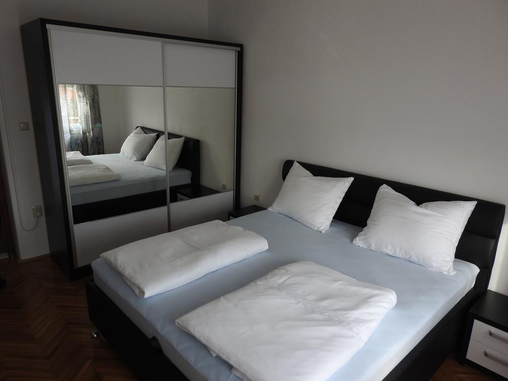 Marini Apartmani Trogir Exterior foto