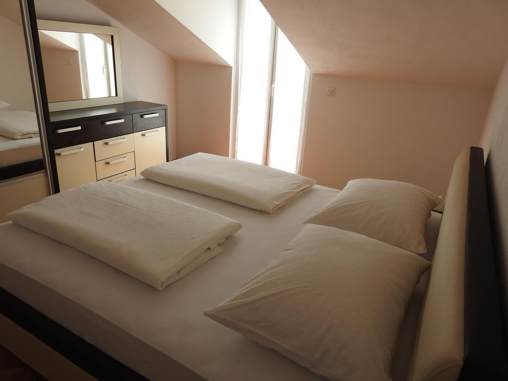 Marini Apartmani Trogir Exterior foto