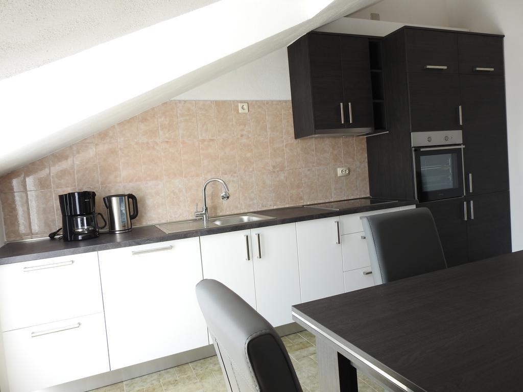 Marini Apartmani Trogir Exterior foto